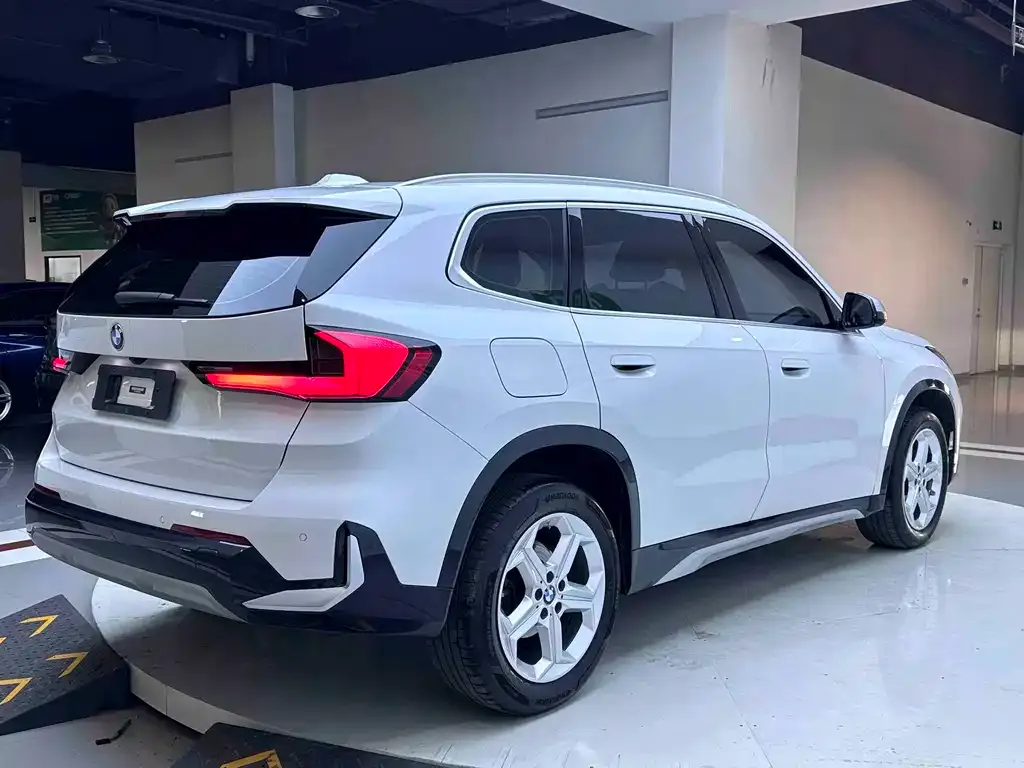 BMW X1 — фото 4