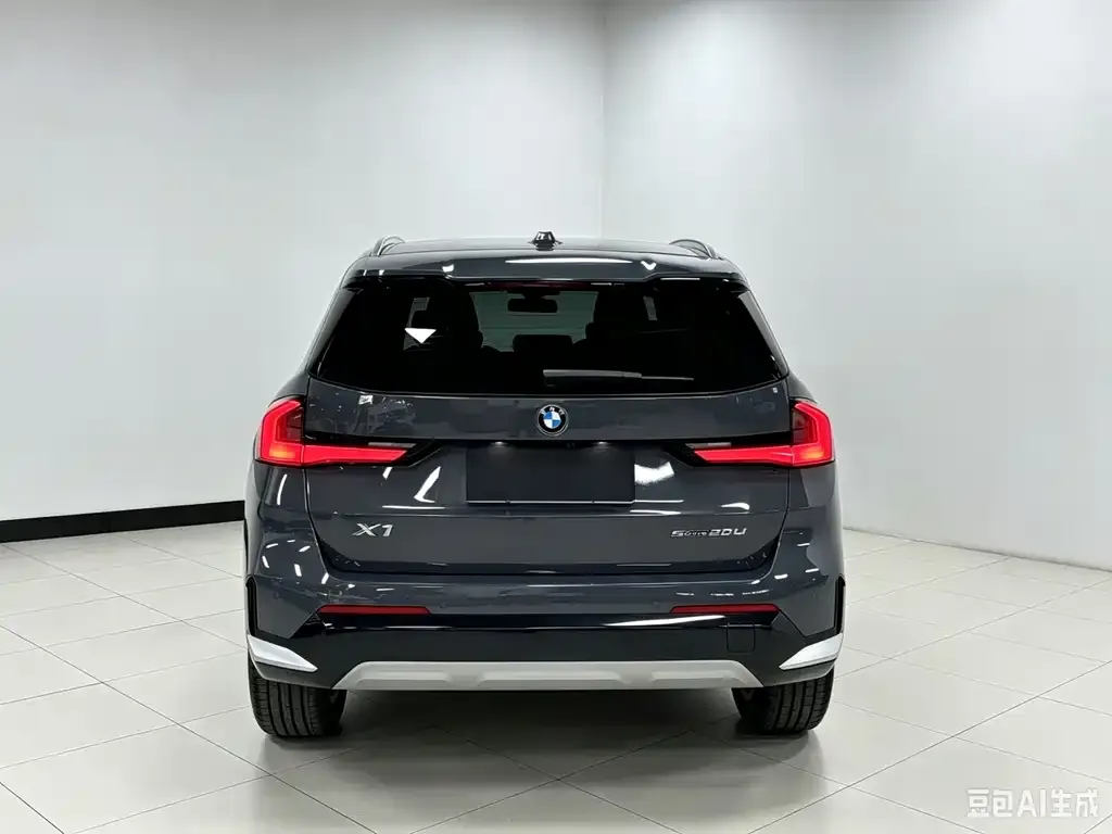 BMW X1 — фото 3