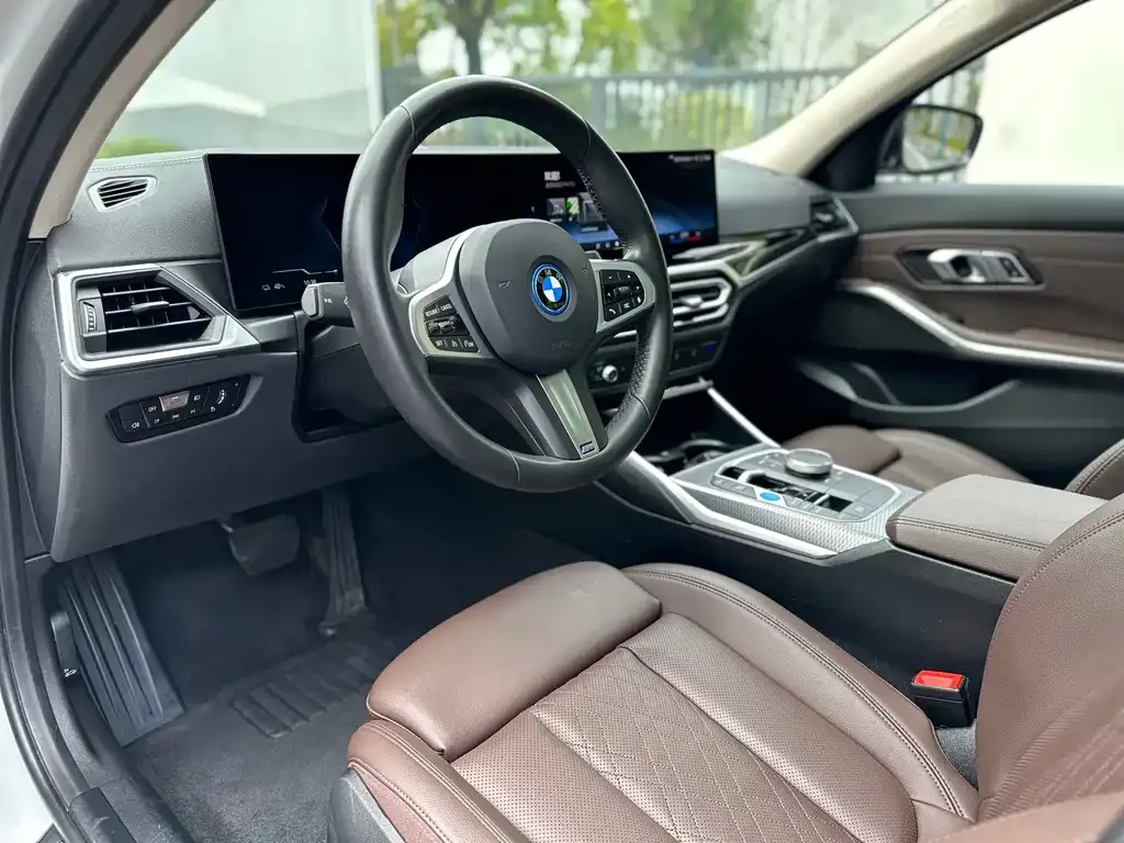 BMW i3 — фото 4