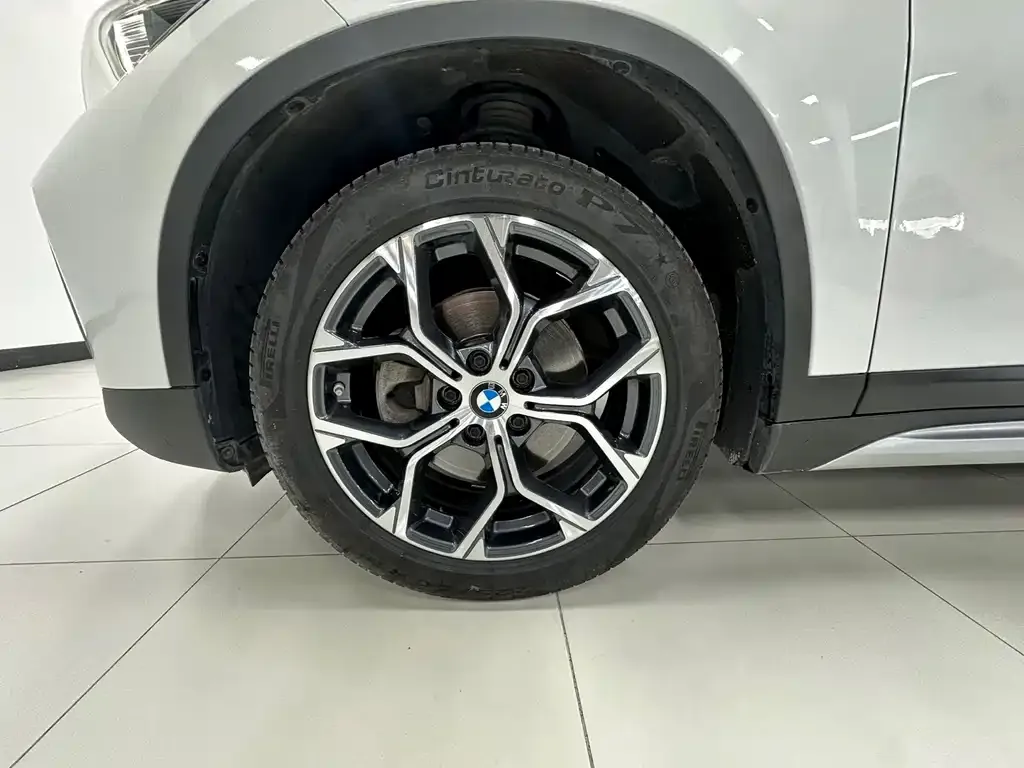BMW X1 — фото 4