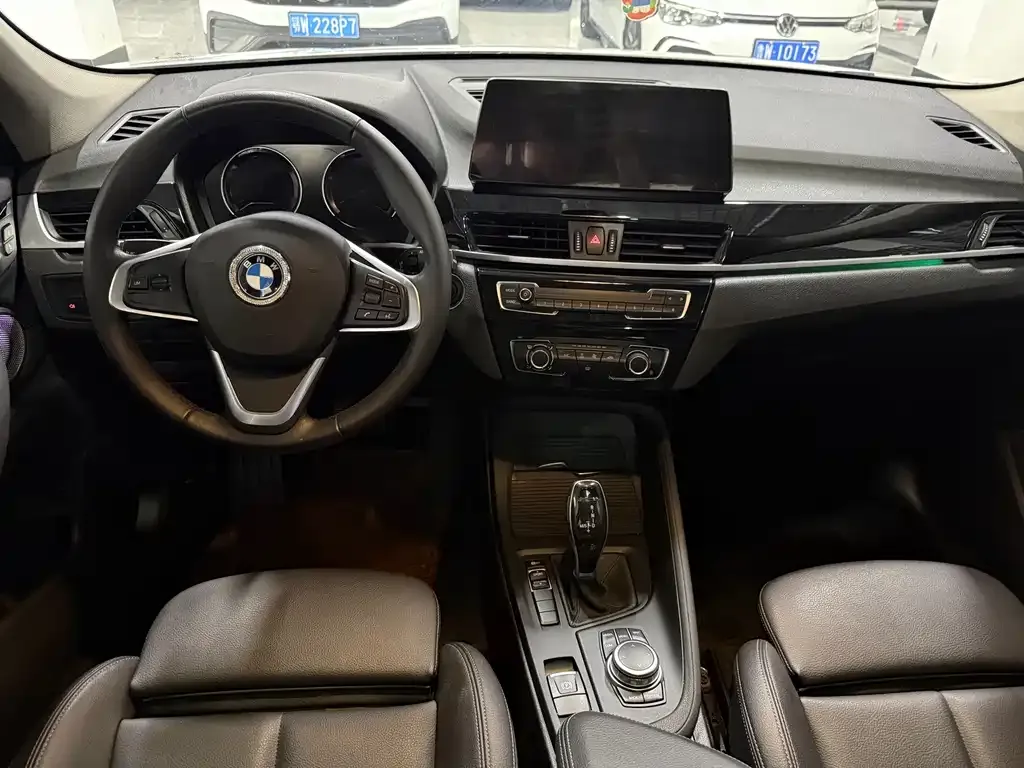 BMW X1 — фото 9