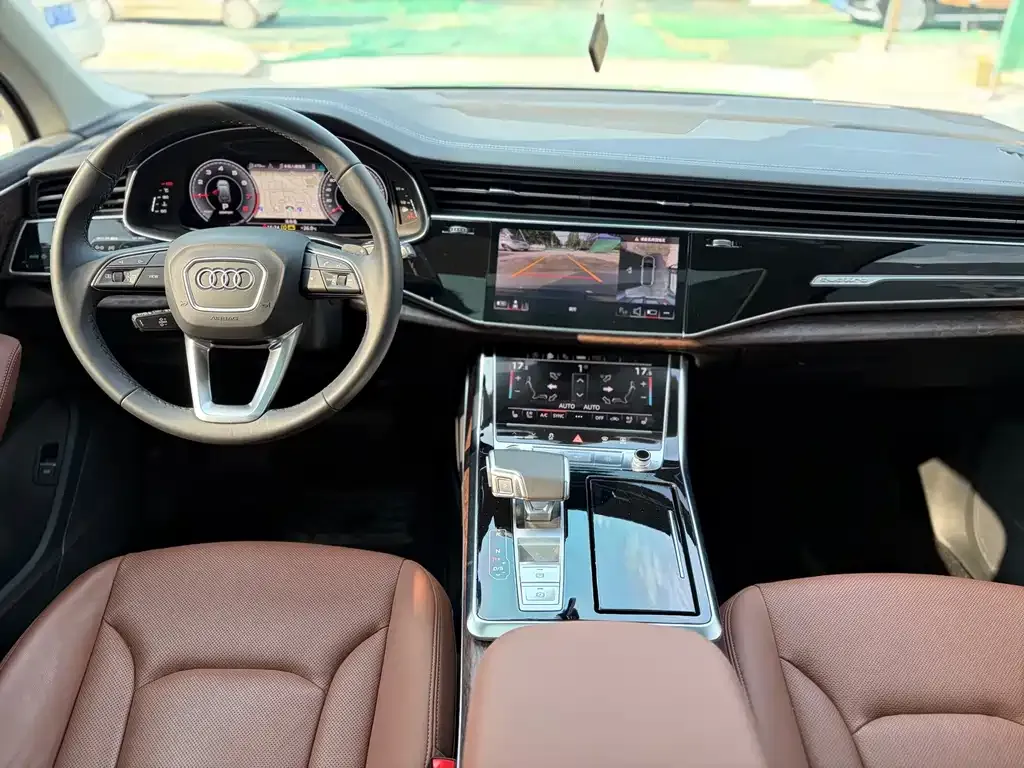 Audi Q7 — фото 2
