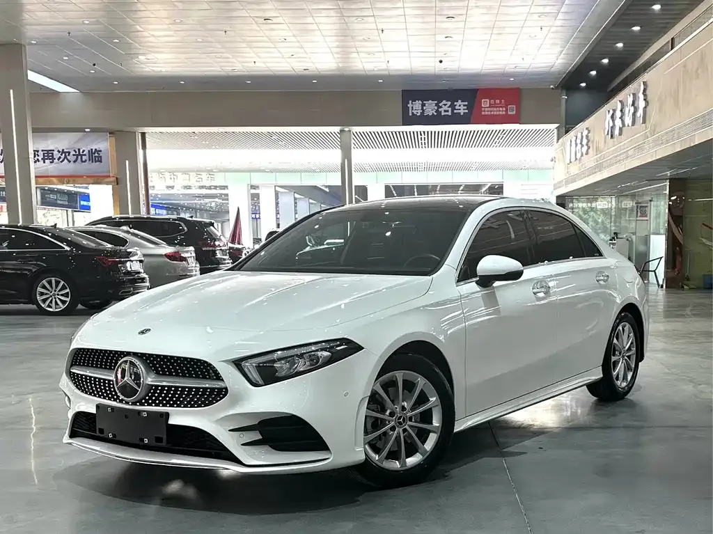 Mercedes-Benz A-Class — фото 1