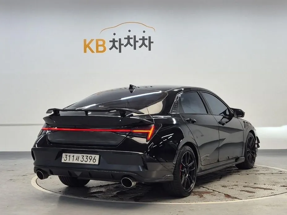 Hyundai AVANTE — фото 3