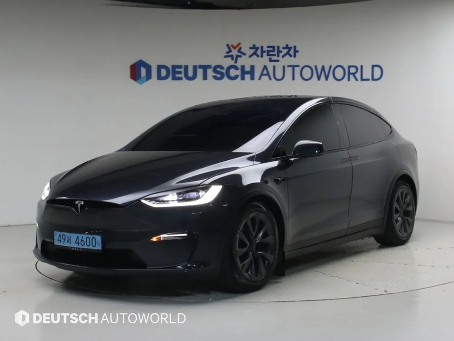 Tesla Model X — фото 4