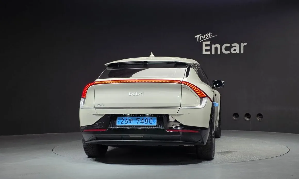 Kia EV6 — фото 2