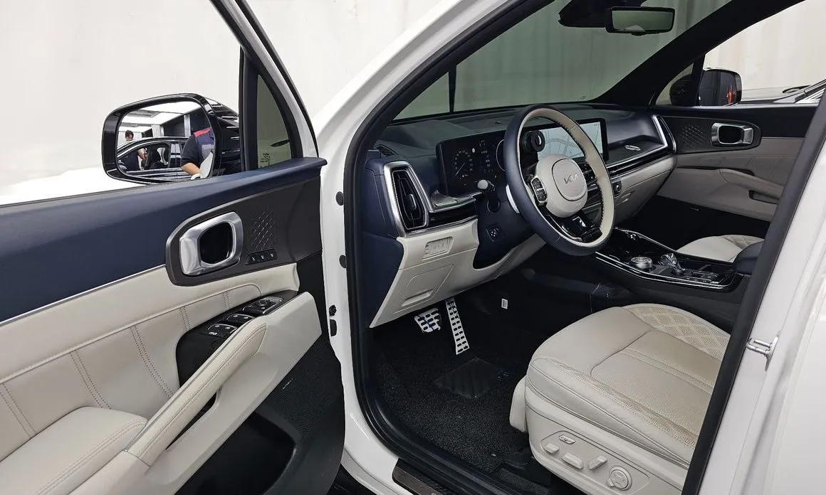 Kia Sorento — фото 10