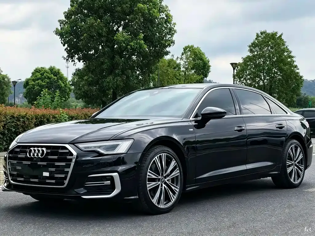 Audi A6L — фото 1