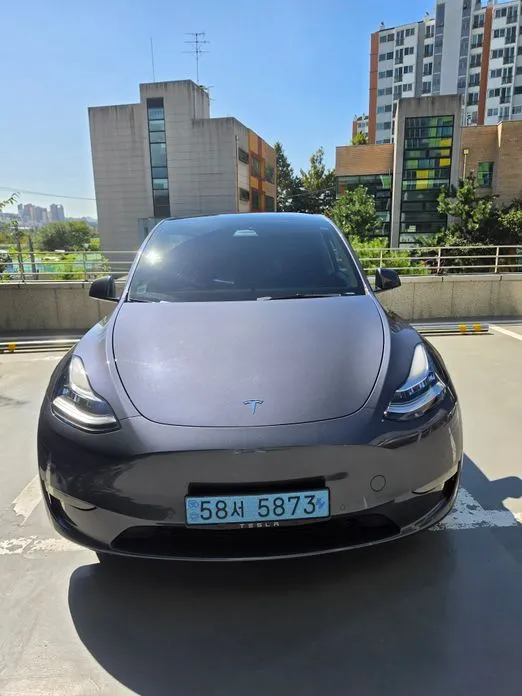 Tesla Model Y — фото 9