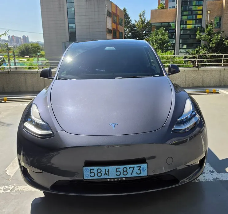 Tesla Model Y — фото 2