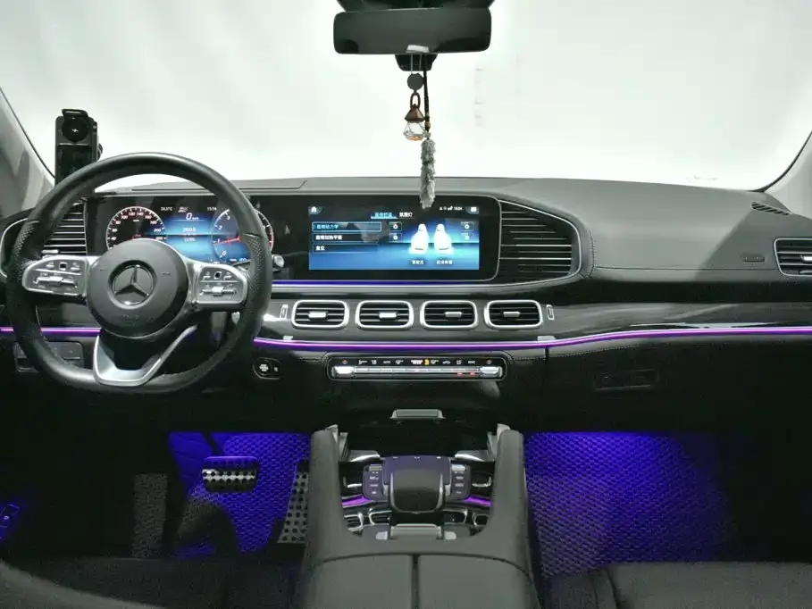 Mercedes-Benz GLS — фото 7