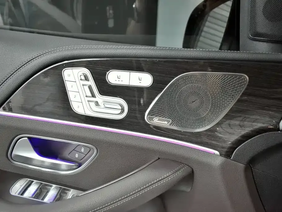Mercedes-Benz GLS — фото 10