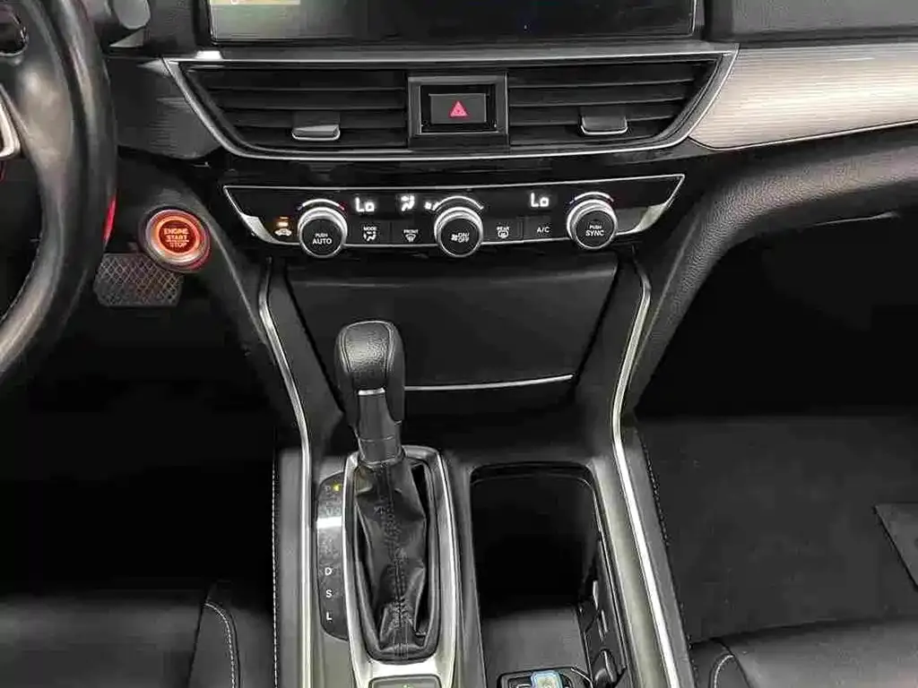 Honda Inspire — фото 9