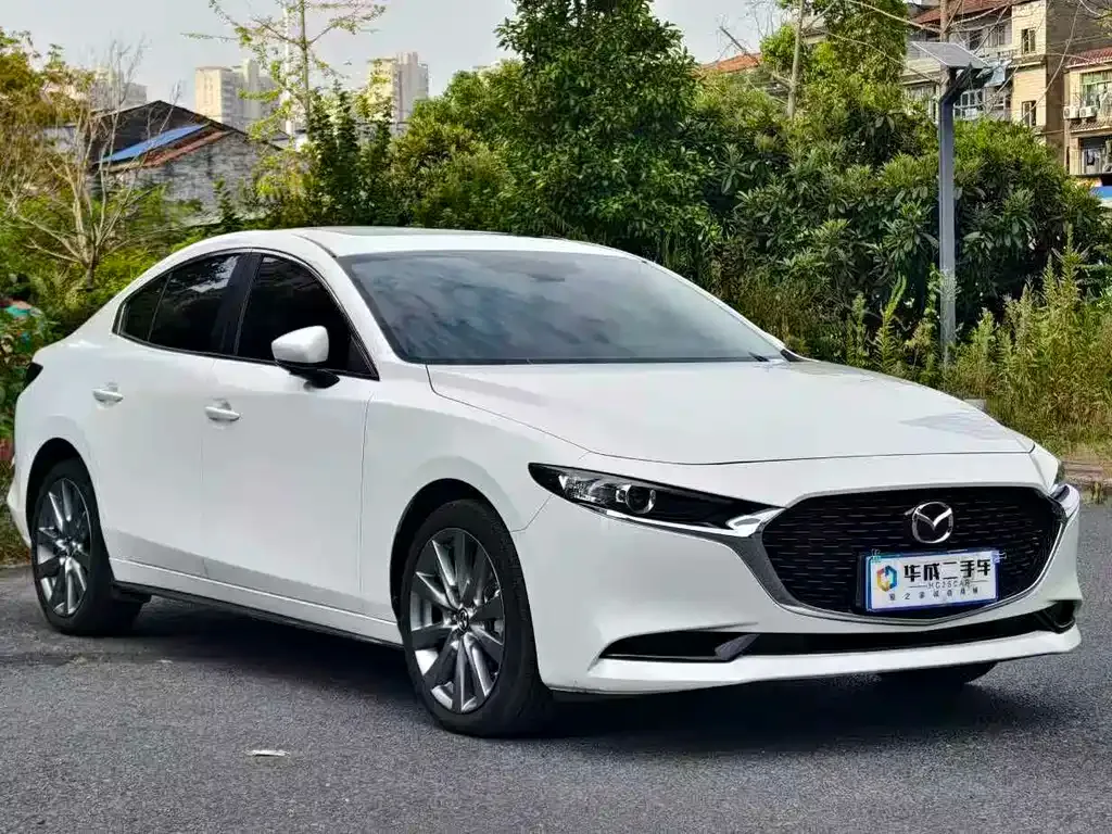 Mazda 3 Axela — фото 10