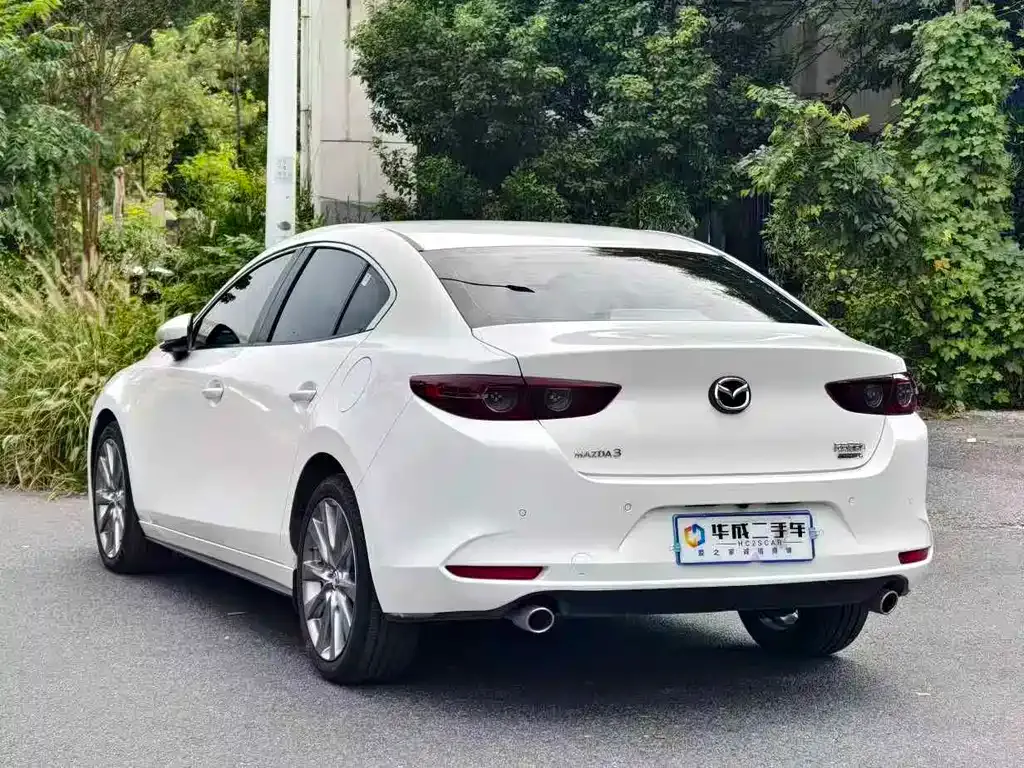 Mazda 3 Axela — фото 5