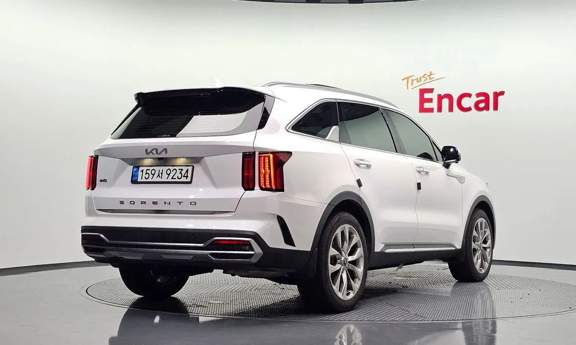 Kia Sorento — фото 10