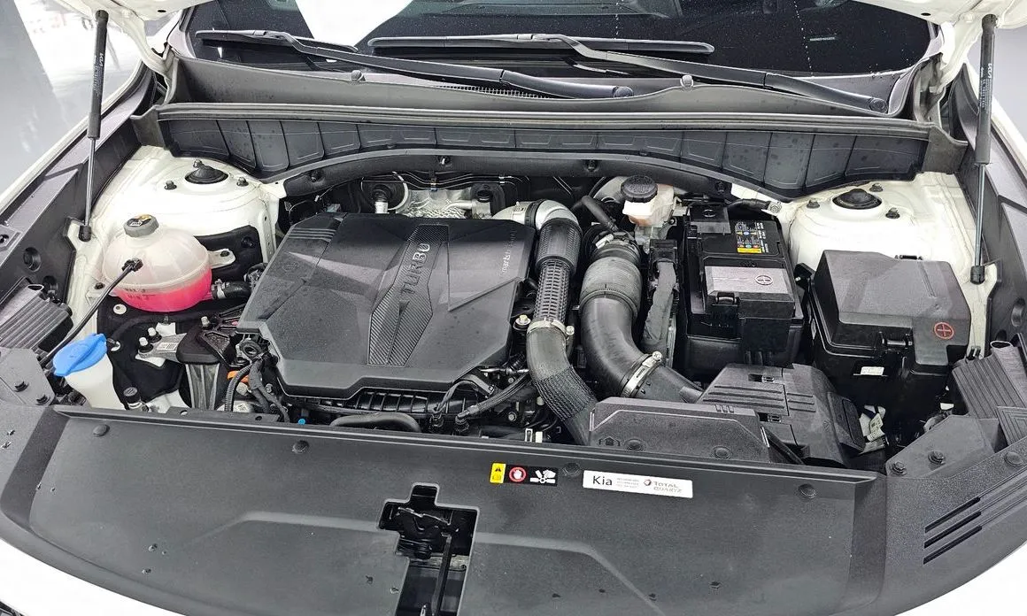 Kia Sorento — фото 6