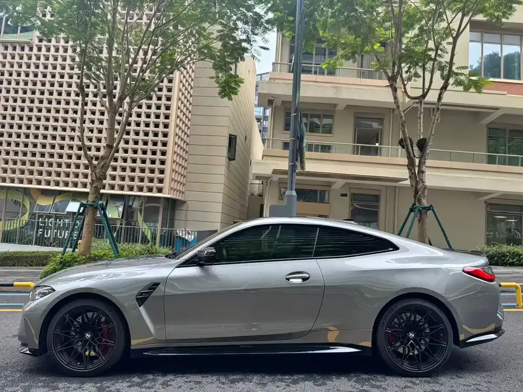 BMW M4 — фото 8