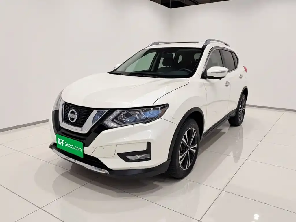 Nissan X-Trail — фото 1