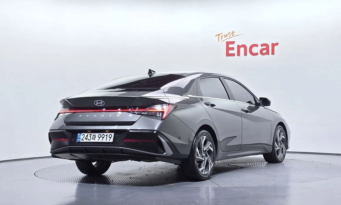 Hyundai AVANTE — фото 4