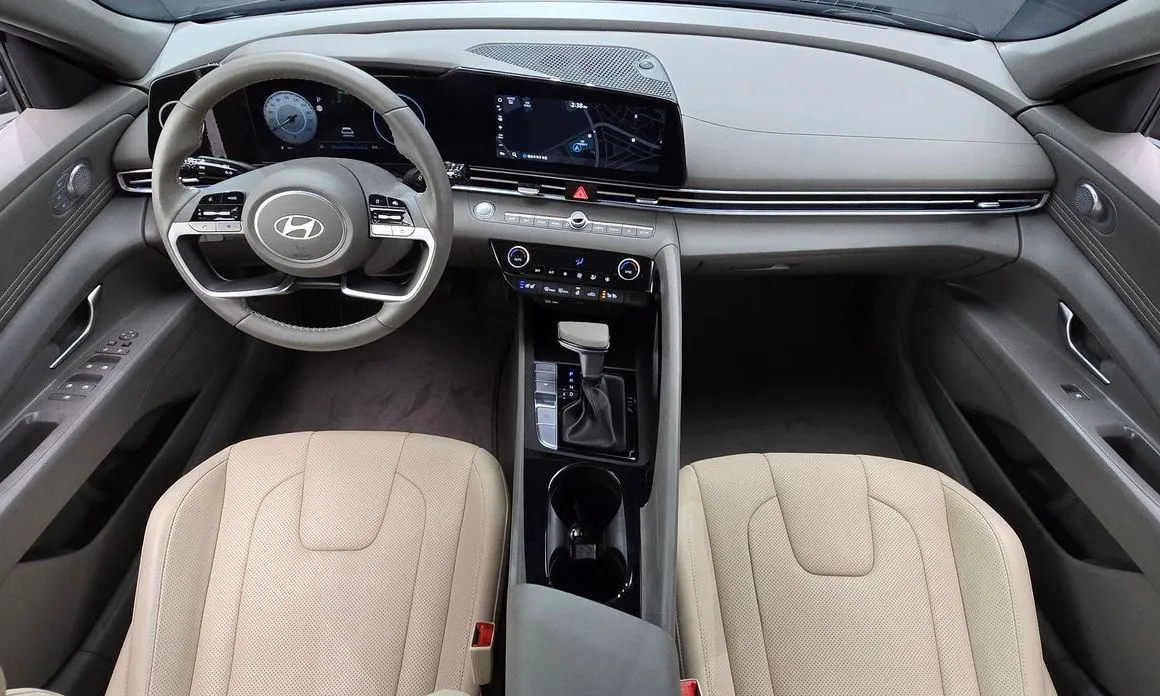 Hyundai AVANTE — фото 7