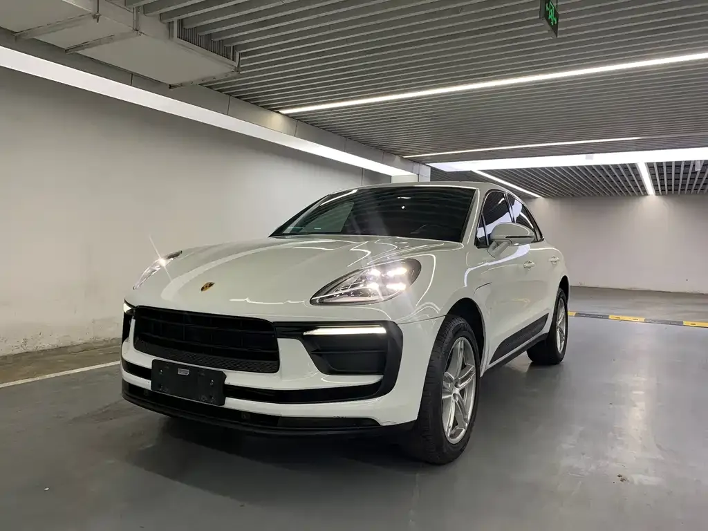 Porsche Macan — фото 1