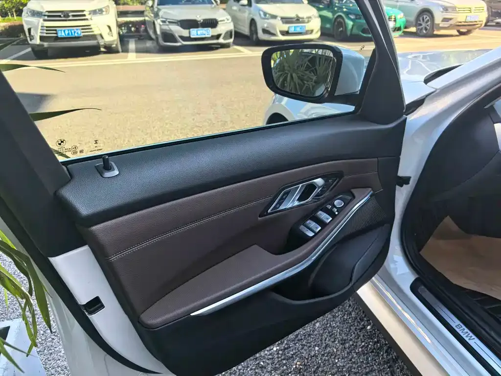 BMW i3 — фото 3