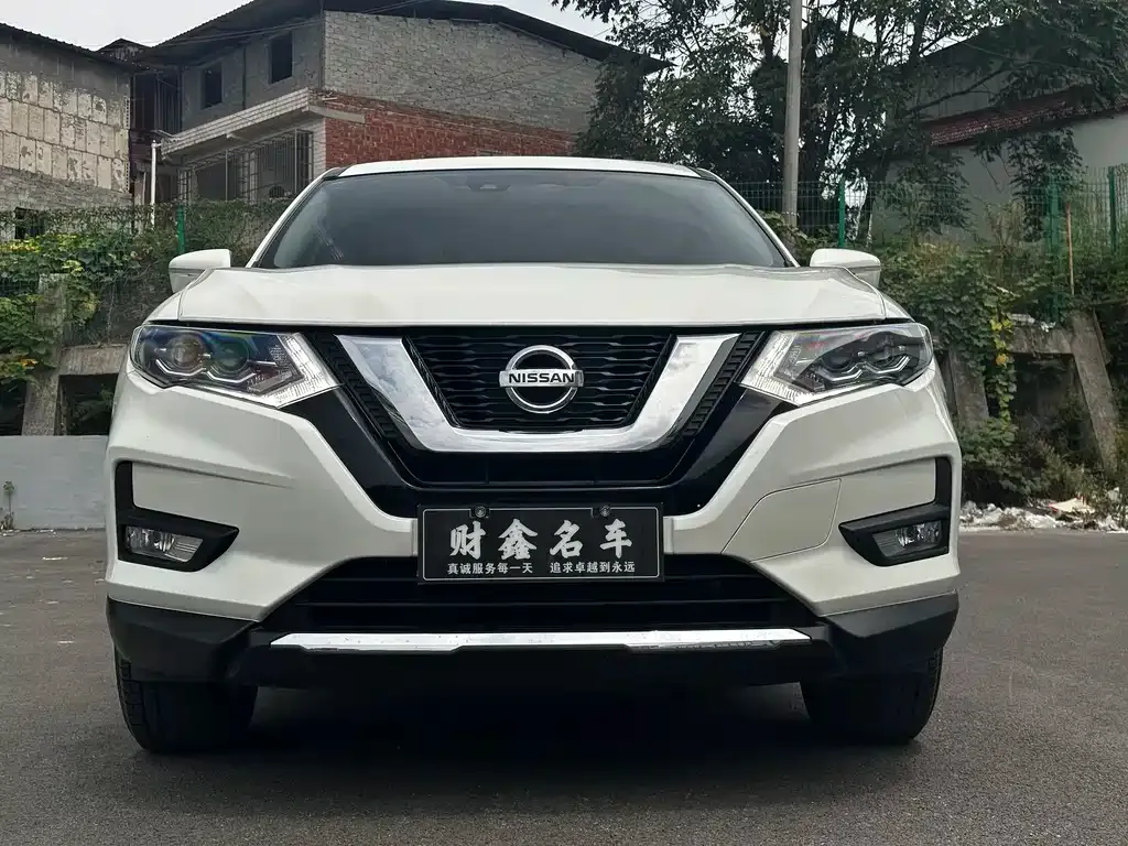 Nissan X-Trail — фото 6
