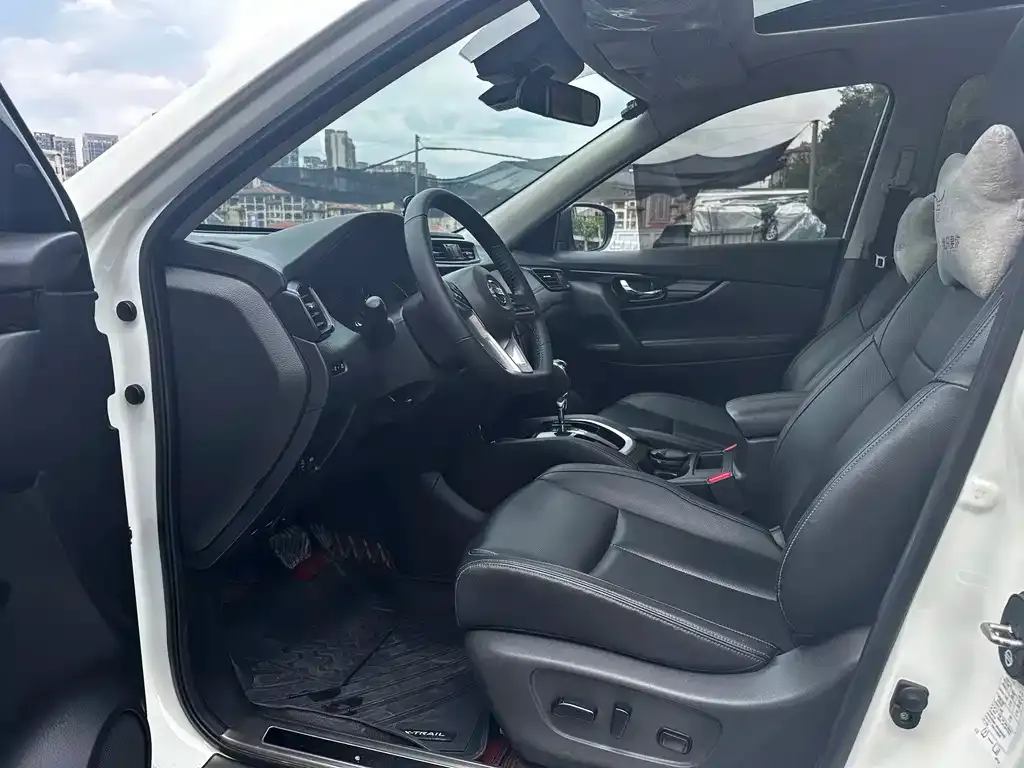 Nissan X-Trail — фото 10