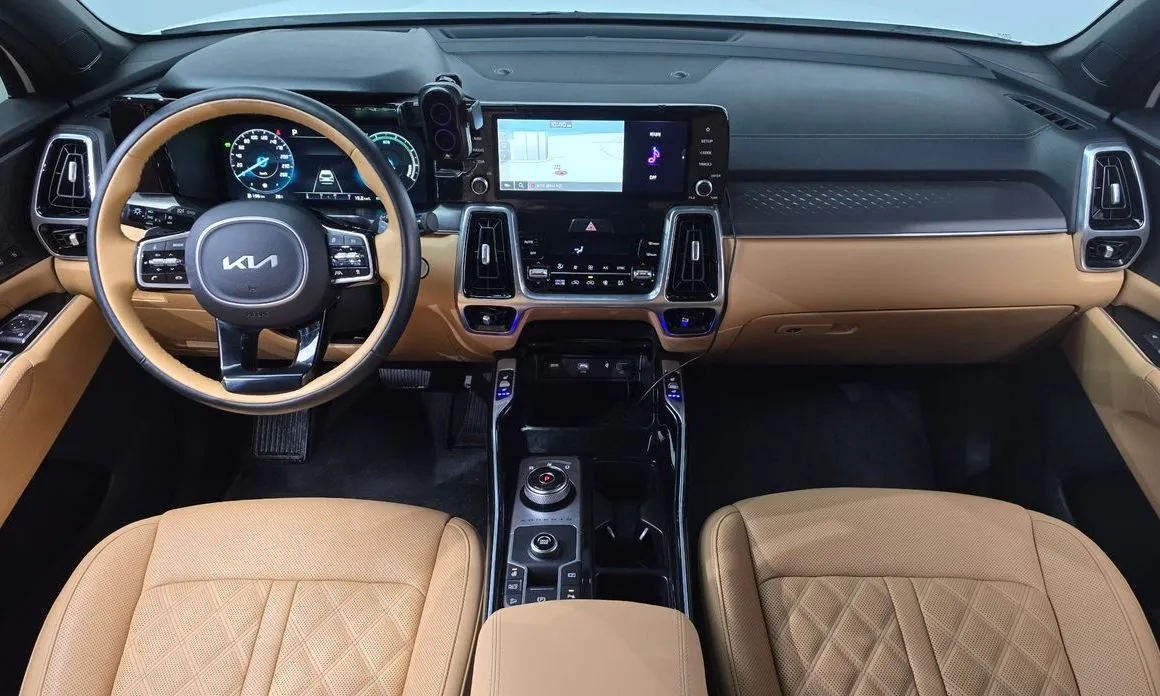 Kia Sorento — фото 8