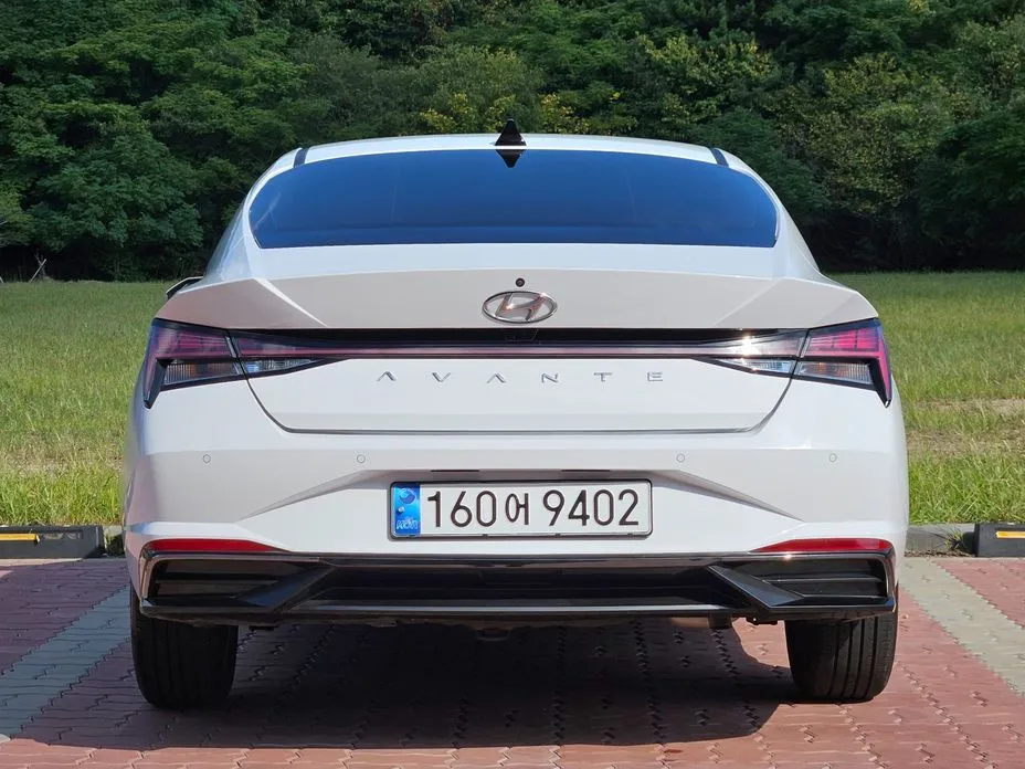 Hyundai AVANTE — фото 3