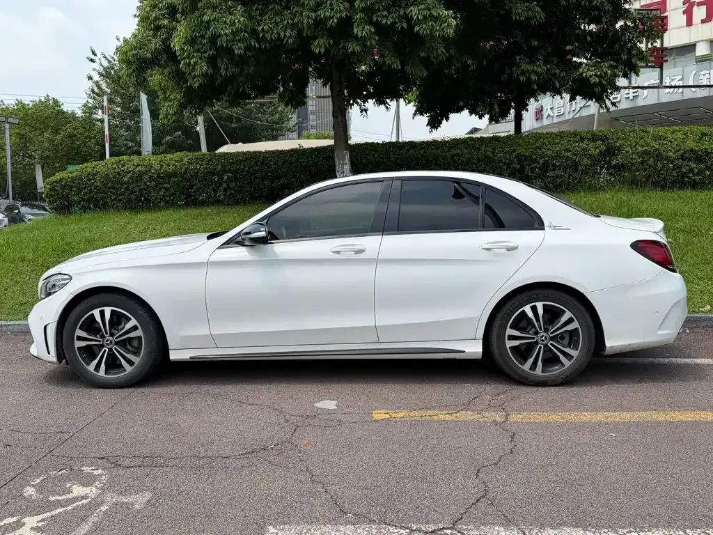 Mercedes-Benz C-Class — фото 10