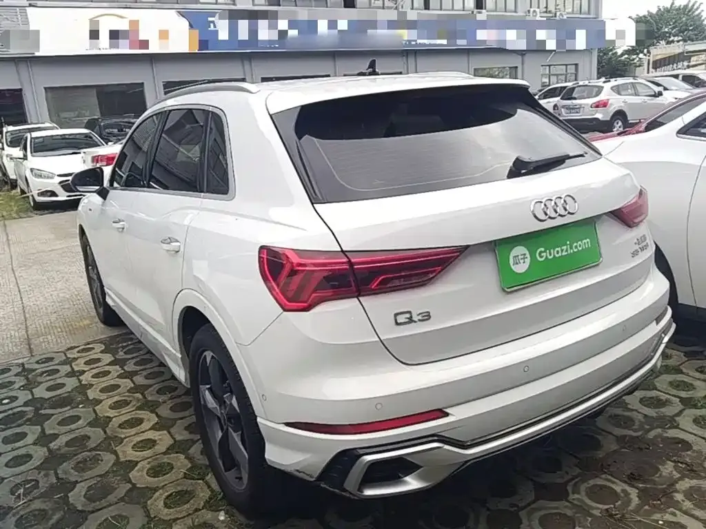 Audi Q3 — фото 10