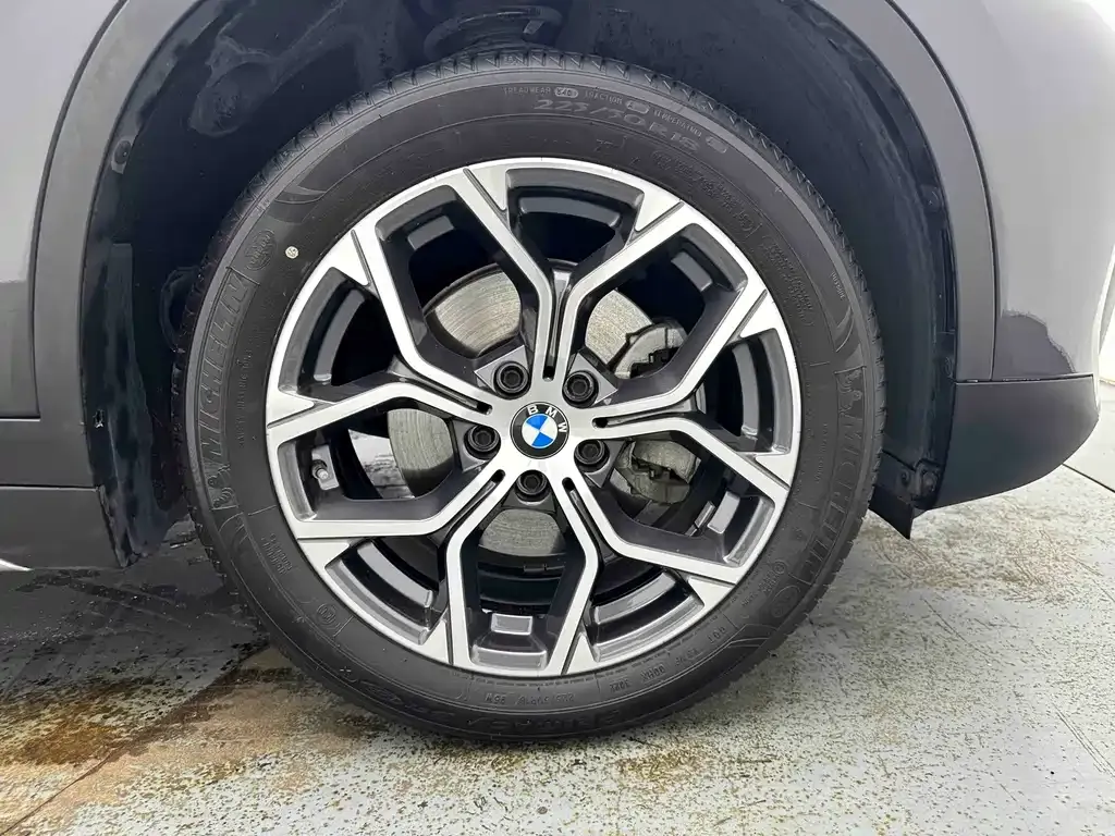 BMW X1 — фото 7