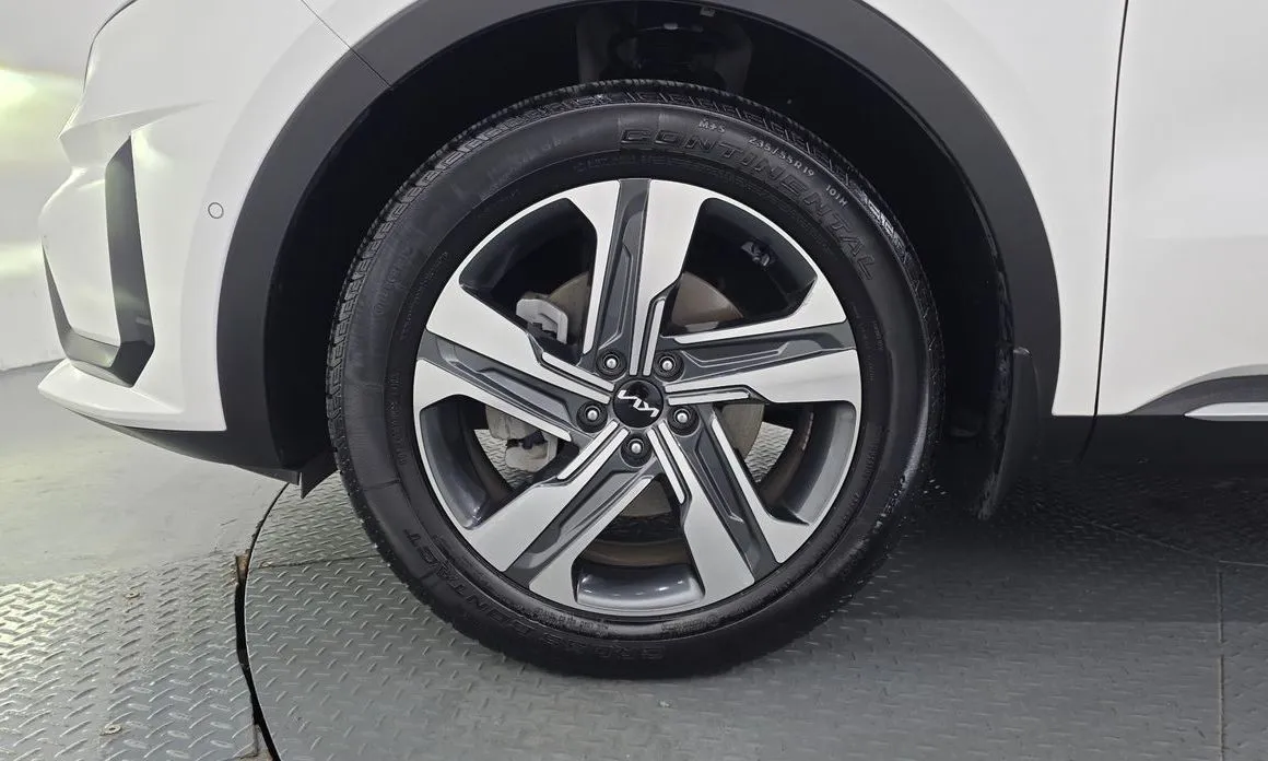 Kia Sorento — фото 9