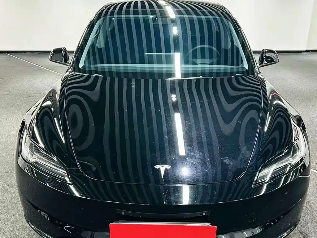 Tesla Model 3 — фото 2