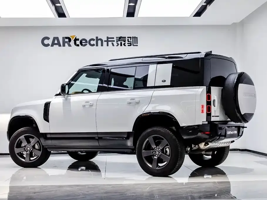 Land Rover Defender — фото 4