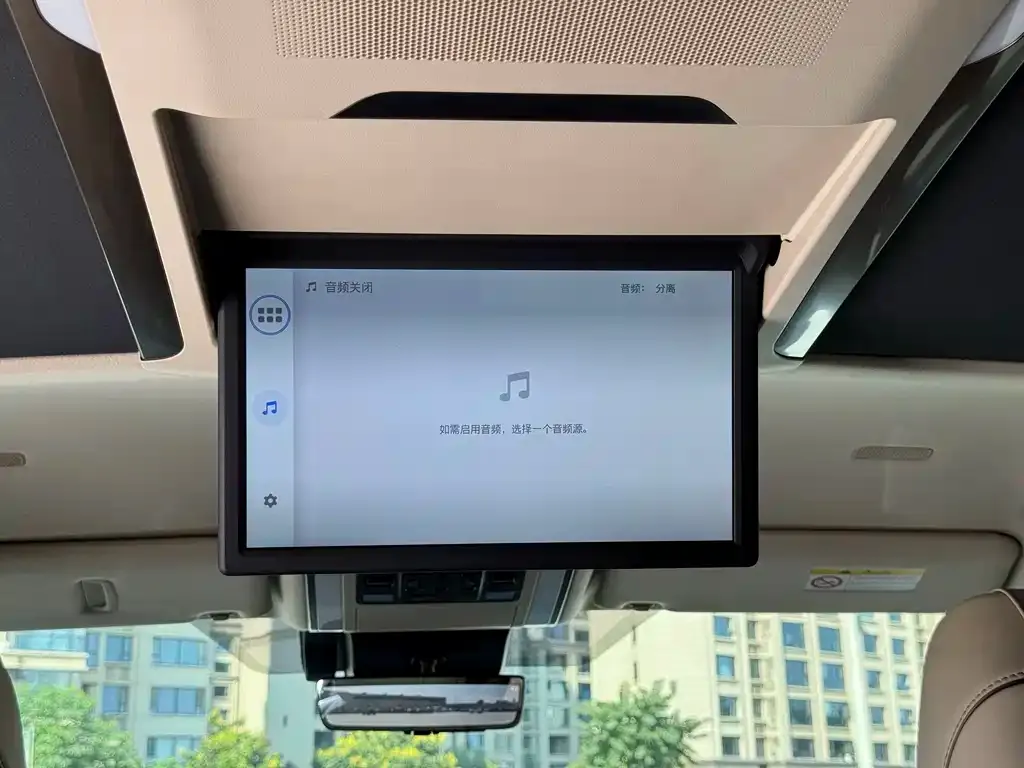Toyota Alphard — фото 8