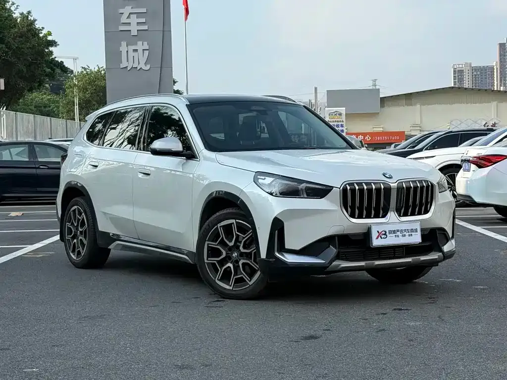 BMW X1 — фото 9