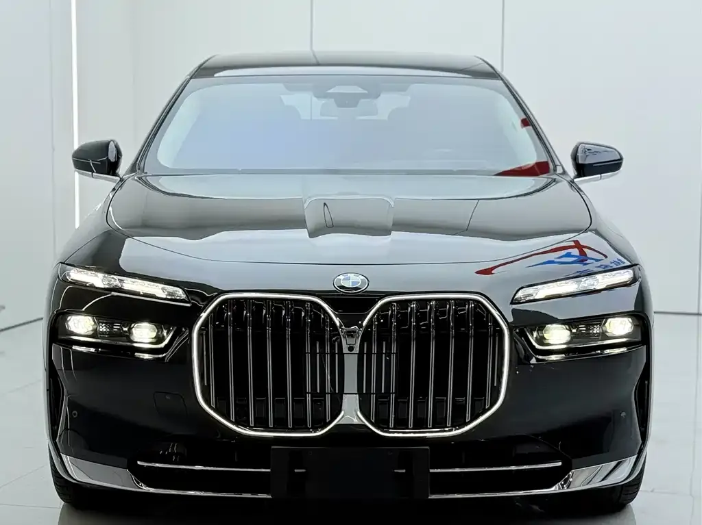 BMW 7 Series — фото 4