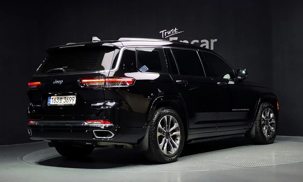 Jeep Cherokee — фото 10
