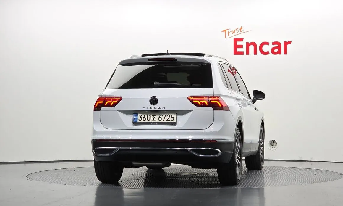 Volkswagen Tiguan — фото 2