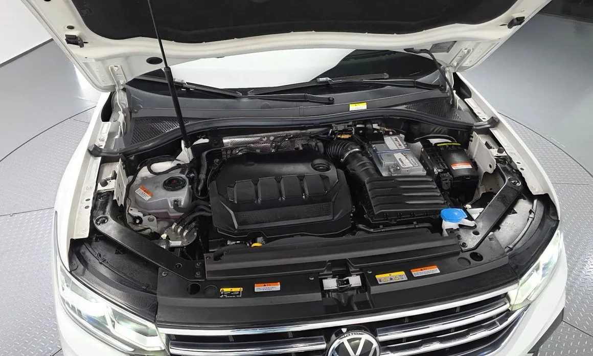 Volkswagen Tiguan — фото 9
