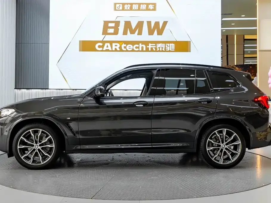 BMW X3 — фото 10