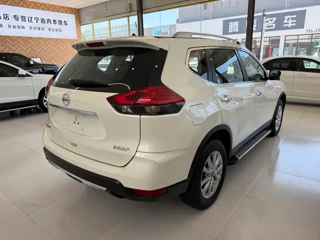 Nissan X-Trail — фото 9