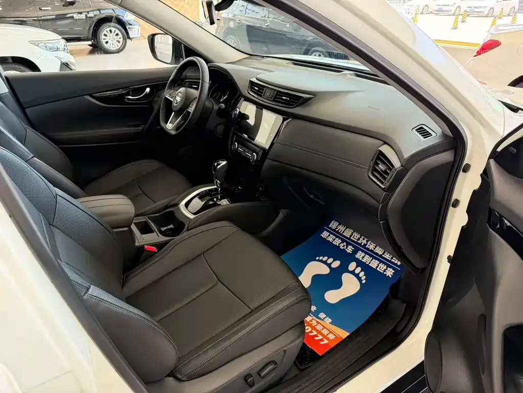 Nissan X-Trail — фото 10