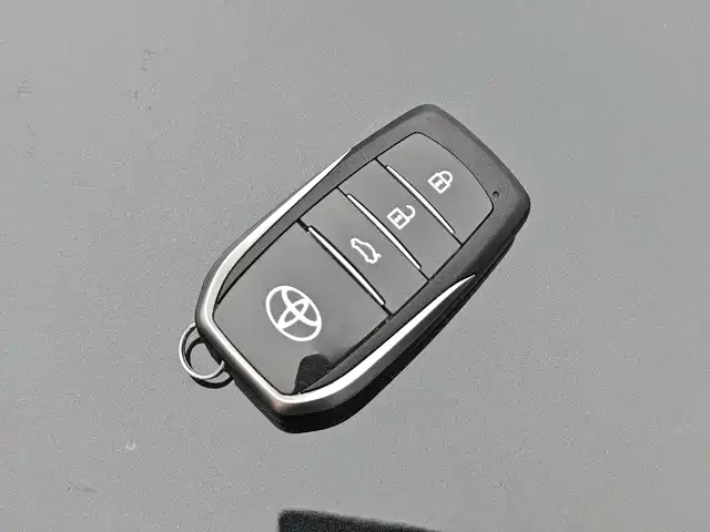 Toyota Avalon — фото 10