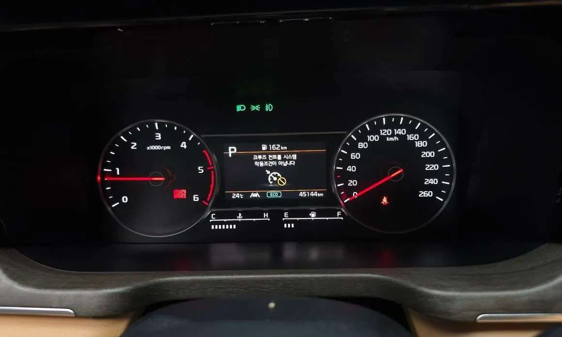 Kia Sorento — фото 10