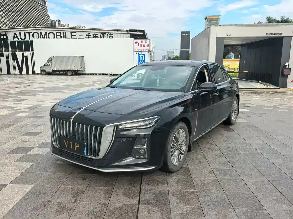 Hongqi H5 — фото 1