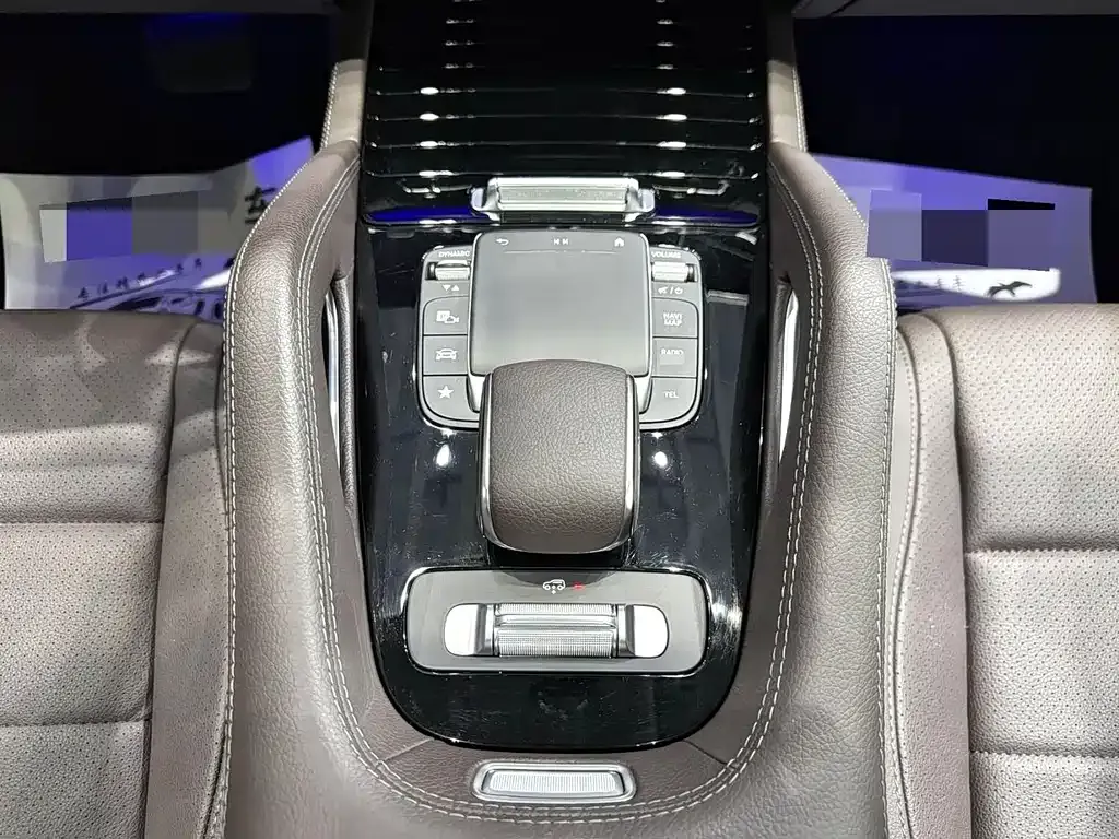 Mercedes-Benz GLS — фото 2